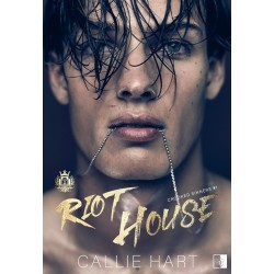 Riot House. Seria Crooked...