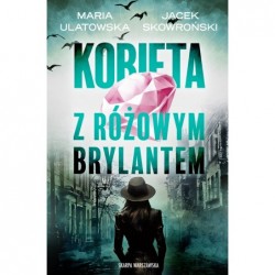 Kobieta z różowym brylantem